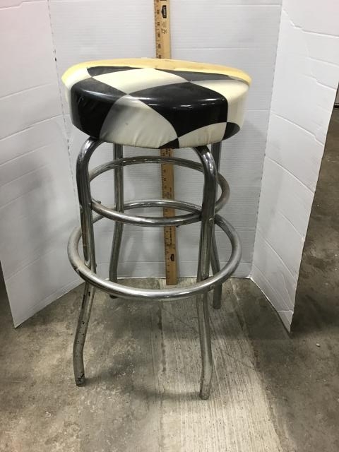 #367 - Stool